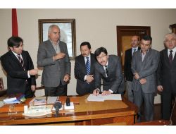 İki Hayırsever Okul Ve Derslik İçin Protokol İmzaladı