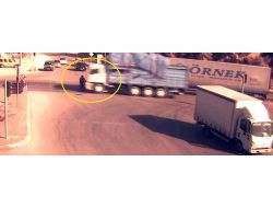 Bolu’daki Trafik Kazaları Mobese Kameralarına Yansıdı