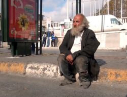 Artık Isınacağı Bir Durak Yok