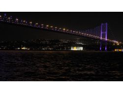 Boğaziçi Köprüsü, Prematüre Bebekler İçin Mora Büründü!