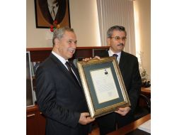 Arınç: Türkiye’de Hukuk Fakültesi Sayısı Biraz Fazla