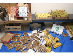 Zabıtanın El Koyduğu Sebze-meyve Kızılay'a Gönderiliyor