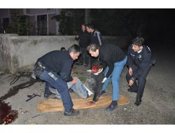 Direğe Çarpan Otomobil İkiye Bölündü: 2 Ölü, 2 Yaralı