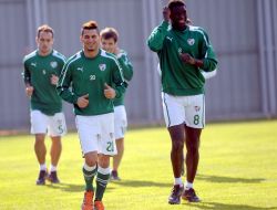 Ertuğrul Sağlam 43. Yaş Gününü Gazetecilerle Kutladı