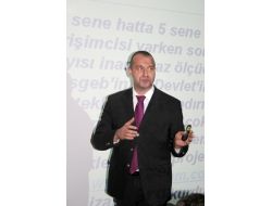 Bergamalı Esnafa E-ticaret İnternet Girişimciliği Anlatıldı