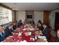 Kurtulmuş, Medyanın Ankara Temsilcileriyle Kahvaltıda Bir Araya Geldi