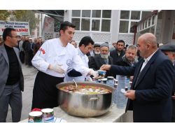 Melikgazi Belediyesi 2 Bin 500 Kişiye Aşure İkram Etti