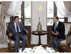 Vali Lekesiz: Çocuklarımızın Öğütten Çok Örneğe İhtiyacı Var