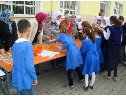 Simav Çitgöl İlköğretim Okulu'nda Aşure Dağıtıldı