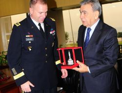 Nato Komutanı Hodges, Başkan Kocaoğlu’nu Ziyaret Etti