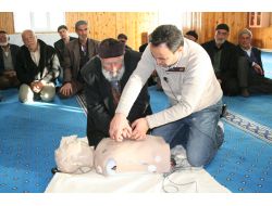 Her Yaşta İnsana Kalp Masajı Öğretiliyor