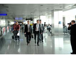 Hakem Aydunus, Polis Eşliğinde Uçağa Bindi!