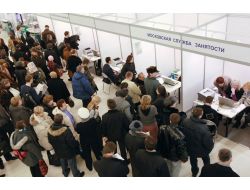 Rusya’da İşsizlik De, Gelirler De Arttı!