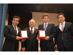 Mersin'in Lojistik Konusunda Singapur'dan Eksiği Yok