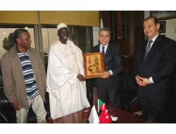 Kamerunlu Vali Ahmat, Başkan Kocaoğlu’nu Ziyaret Etti