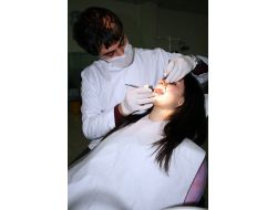 Düşen Diş Tekrar Yerine Takılabiliyor