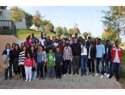 Çeşme'de Eğitim Gören 25 Somalili Çocuk İzmir'i Gezdi