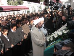 Müzisyen Cemil Özeren Son Yolculuğuna Uğurlandı