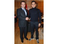 Türk Öğrenci Üniversite Konseyine Rekor Oyla Seçildi