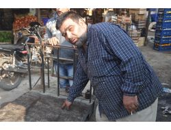 Uçaksavar Mermisi İsabet Eden Hal Esnafı Tedirgin