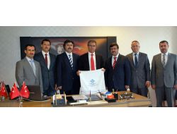 Dağıttıkları Havlularla Öğretmenlerin Alın Terini Silecekler