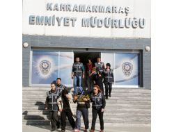 Altın Kızlar Hırsızlık Şebekesi Son Soygunda Yakalandı