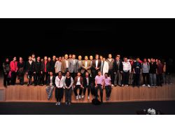 Spor Yorumcularını Öğrencilerle Buluşturdu