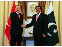 Erdoğan, Pakistan Başbakanı Eşref'le Görüştü!