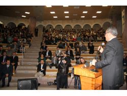 Alev Alatlı’dan Gençlere: Facebook Ve Twitter'dan Uzak Durun