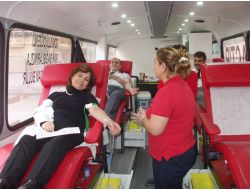 Edremit Körfez Anadolu Lisesi Kan Bağışı Kampanyası Düzenledi