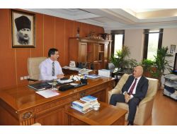 Samsun Emniyet Müdürü Türkmenli, Güvenlik İçin Okulları Ziyaret Ediyor