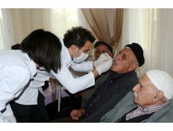 Huzurevinde Kalan Yaşlılara Diş Taraması