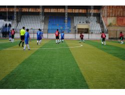 Hakkari’de Liselerarası Futbol Turnuvası Düzenlendi