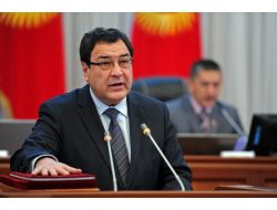 Kırgızistan'da Yeni İçişleri Bakanı Atahanov, Yemin Ederek Görevine Başladı