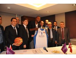 Royal Gaziantep Büyükşehir Basketbol Takımı, Joey Dorsey’e İmzayı Attırdı