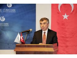 İngiltere'deki Türk Öğretmenler Yunus Emre Kültür Merkezi'nde Buluştu