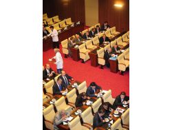 Başkan Gökçek'in Eşinden Belediye Meclisi Üyelerine Aşure İkramı