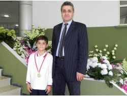 Emine Nakıboğlu Öğrencisi Resim Yarışmasında Birinci Oldu