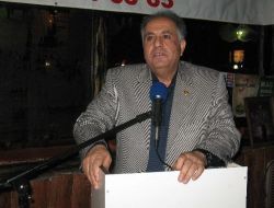 İzmir'de Fuara Katılan Vanlılar: Van Gölü De Yaylaları Da Ayrılıktan Çok Çekti