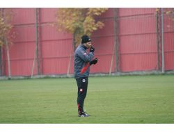 Fuat Çapa: Umarım Pazar Günü Maçtan Sonra Sadece Futbol Konuşulur