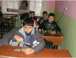 Ceylan Kadın Aile Ve Çocuklar Koruma Derneği Aşure Dağıttı