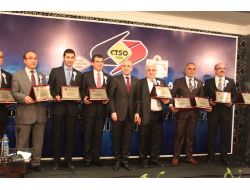 Vergi Rekortmenleri, Bakan Şimşek'in Elinden Plaket Aldı.