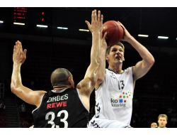 Beşiktaş, Brose Baskets'i İkinci Yarıdaki Etkili Oyunuyla 83-72 Mağlup Etti