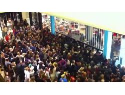 Abd’de ‘Kara Cuma’ Çılgınlığı