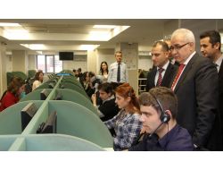 Vali Çakır: Gençlerimizin Çağrı Merkezinde İstihdamı Memnuniyet Verici
