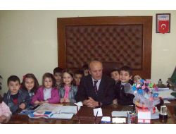 Gönüllü Minikler, Milli Eğitim Müdürü'nü Ziyaret Etti