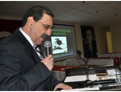 Öğretmenler, Van'da Hayatını Kaybeden Meslektaşlarını Unutmadı