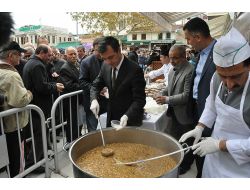 Eyüp Belediyesi’nden 6 Bin Paket Aşure Dağıtımı