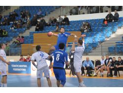 Büyükşehir Belediyesi Ankaraspor: 33 - Spartak Varna: 16