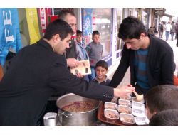 Güroymak Fem Dershaneleri, 2 Bin 500 Kişilik Aşure Dağıttı